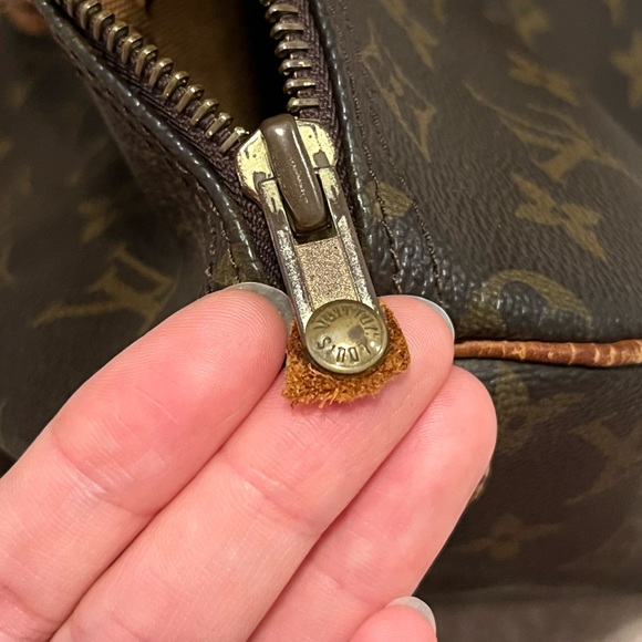 SOLD AUTHENTIC Louis Vuitton Brown Monogram Speedy 30 - Picture 13 of 15